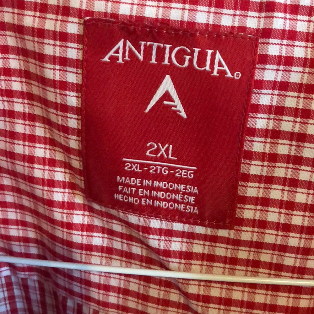 A MEN’s plaid button down shirt. Size 2XL - Picture 3 of 3